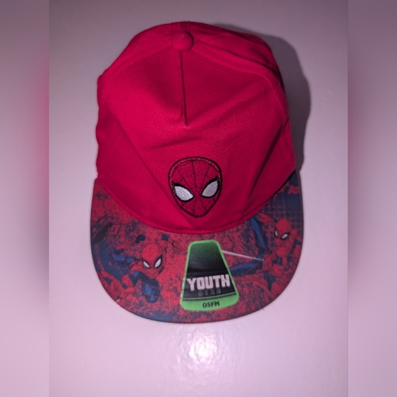 Marvel Spiderman Red Cap/ Like New - Picture 4 of 4